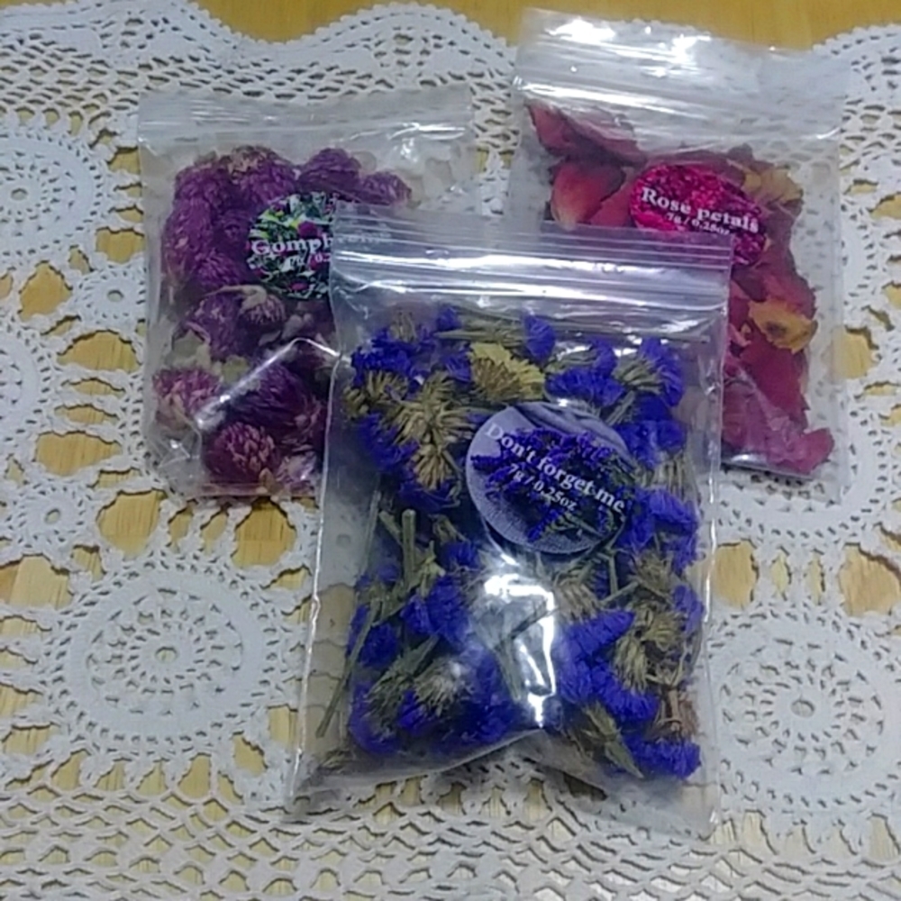 Dried flowers for crafts or potpourri